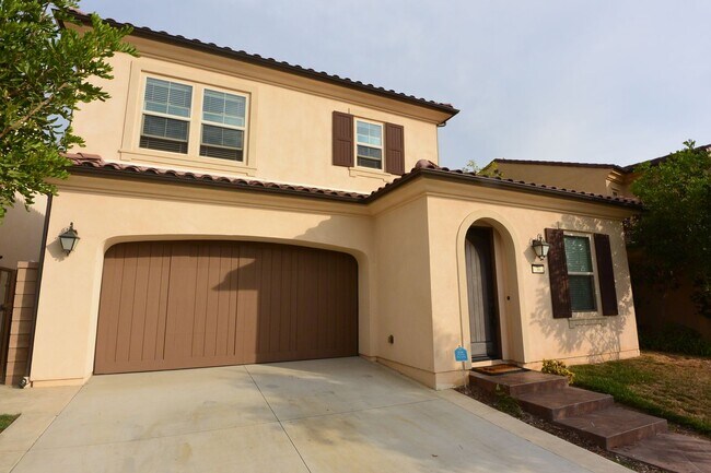 Building Photo - 2 Story 3 Bd plus an Office 2 Bath