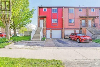 Building Photo - 413-413 Bairstow Crescent