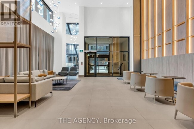 Photo du bâtiment - 4130 Parkside Village Dr