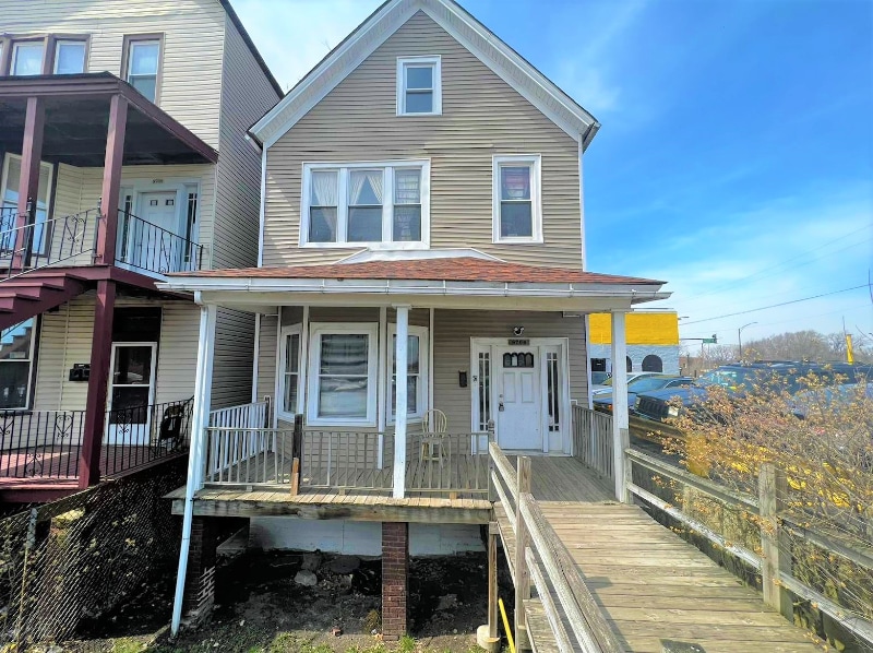 8706 S Buffalo Ave Unit 1, Chicago, IL 60617 Room for Rent in Chicago