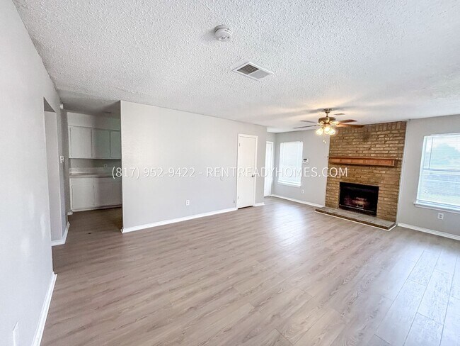 Building Photo - 3409 Republic Dr