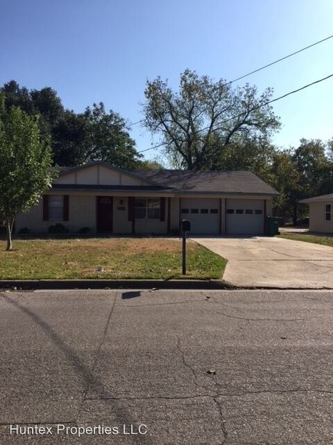Building Photo - 3 br, 2 bath House - 3109 Eastland