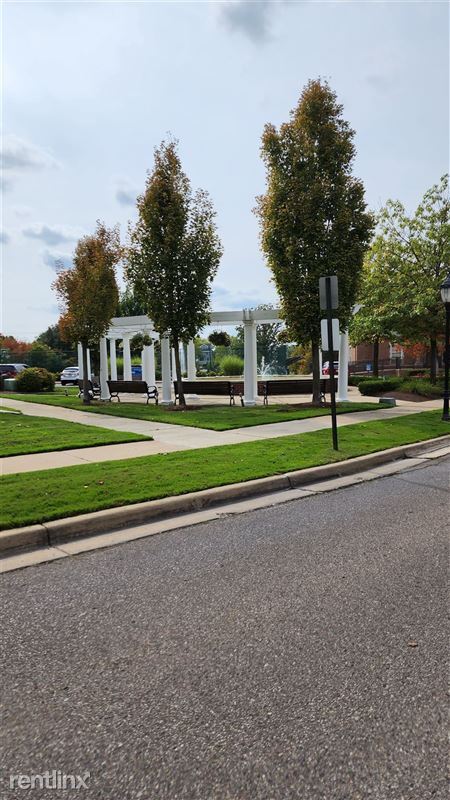 Foto del edificio - 2912 Barclay Way