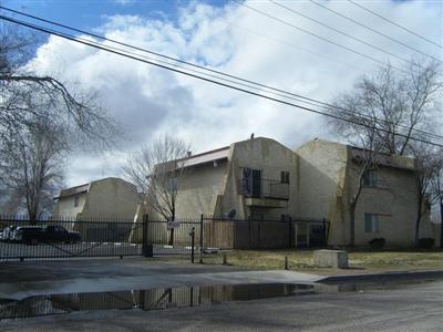 Foto del edificio - Courtyard Apartments