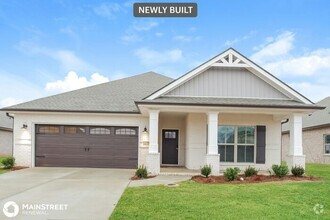 Building Photo - 14704 Greenleaf Dr