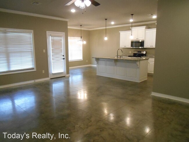 Building Photo - 3 br, 2 bath House - 178 Meadows Drive
