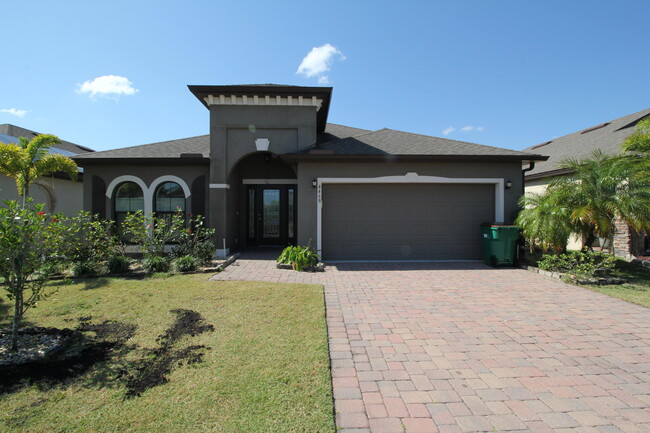 Building Photo - 4468 Alligator Flag Cir