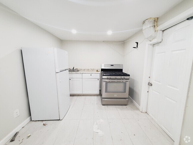 Building Photo - 227 Wegman Pky