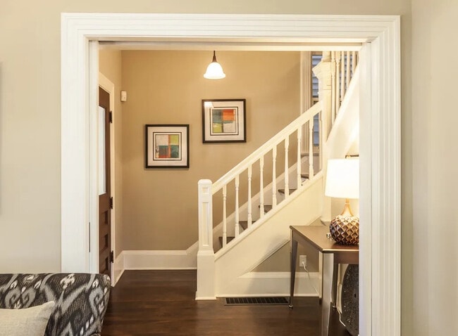 Foto del edificio - 1419 E Denny Way