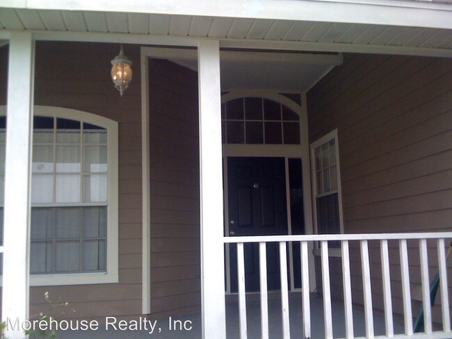 Building Photo - 2329 Donegan Pl