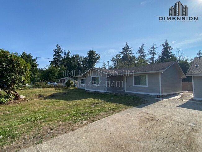 Building Photo - Modern Remodel – 4 Bed, 2 Bath Home in Pri...