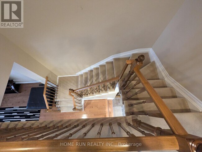 Photo du bâtiment - 762 Bowercrest Crescent