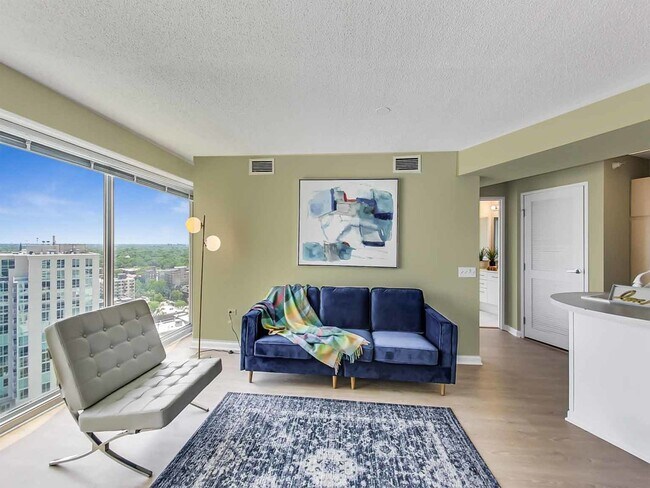 Foto del edificio - 1720 Maple Ave