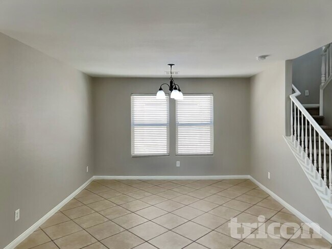 Building Photo - 11751 Village Arbor St