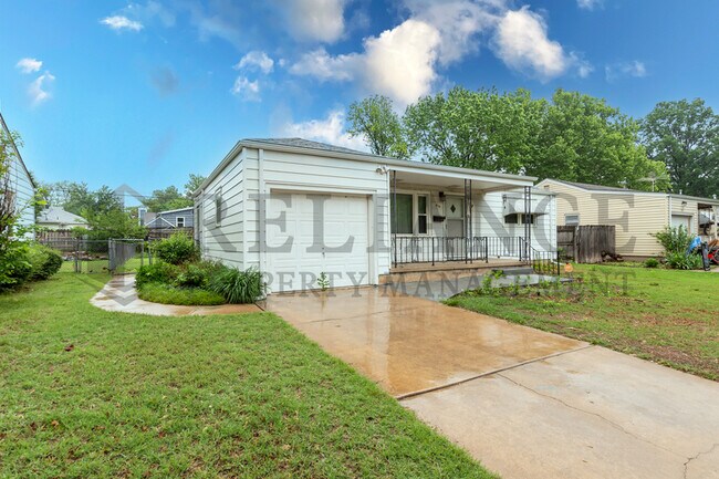 Foto del edificio - 814 Prairie Park Rd