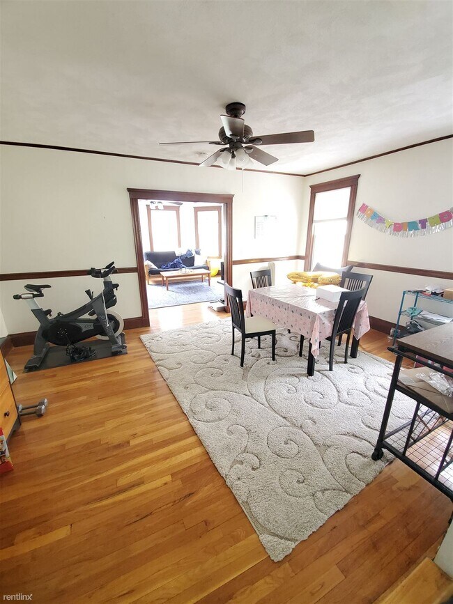 Building Photo - 2 br, 1 bath  - 35 Waterhouse St Apt 2A