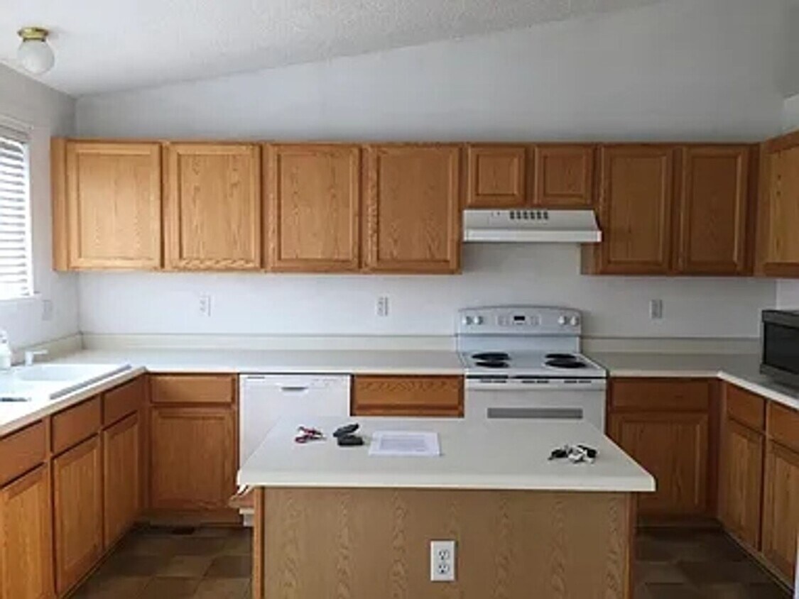 Foto principal - 10578 Hyacinth Ln