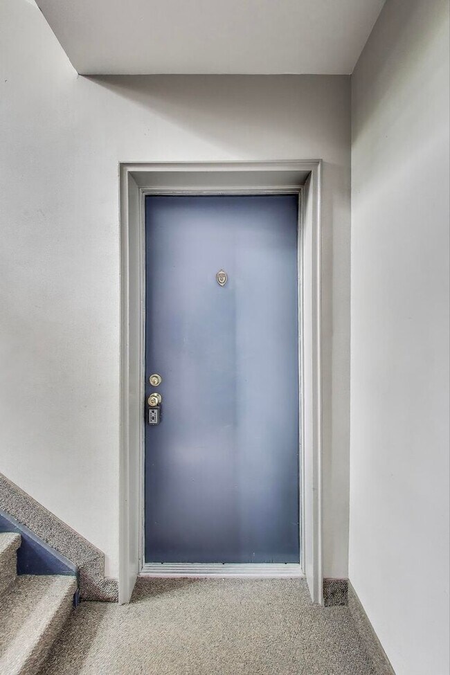 Foto del edificio - Convenient and Stylish 2-bedroom close to ...