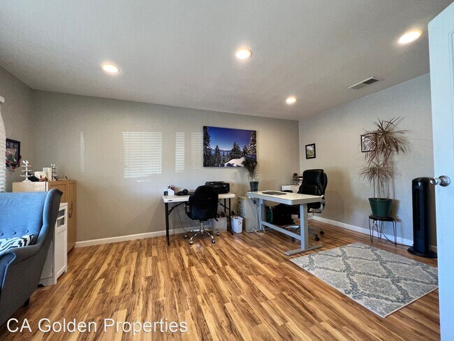 Building Photo - 3 br, 2 bath House - 34802 Warwick Ct