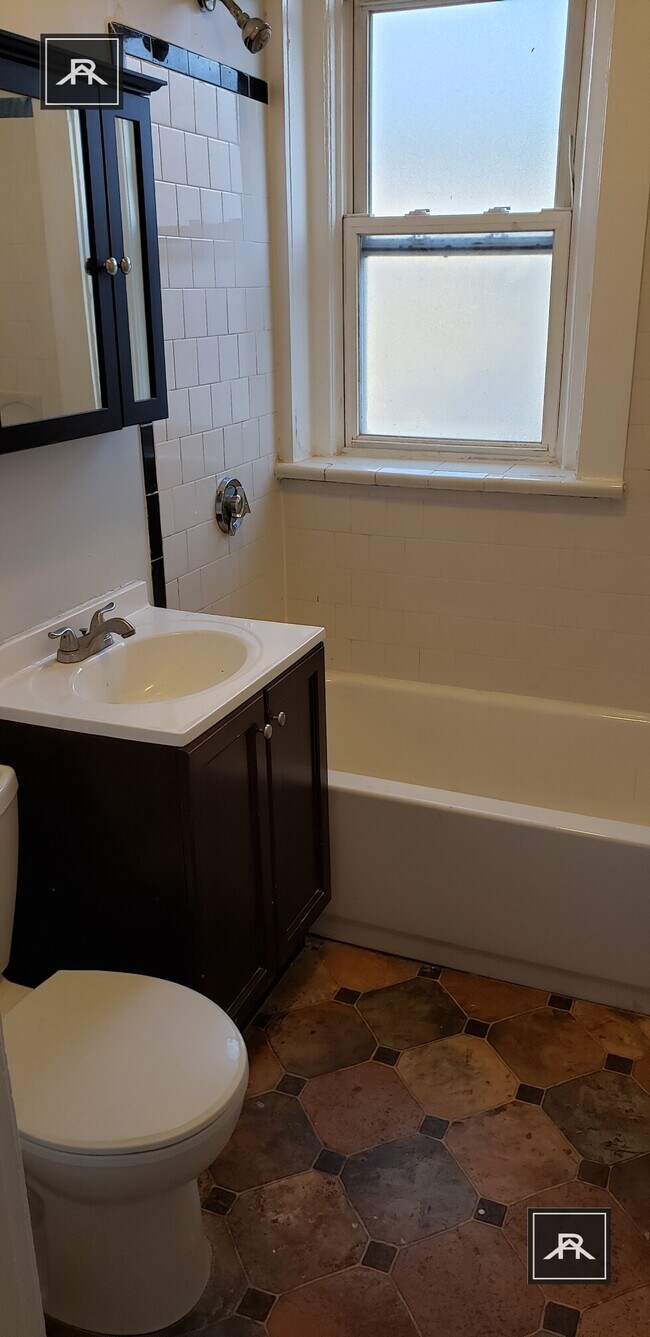 Foto del edificio - 241 Freeman St