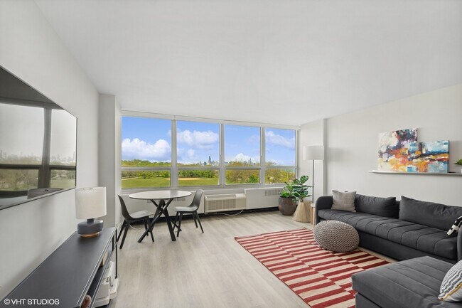 Building Photo - 4800 S Chicago Beach Dr