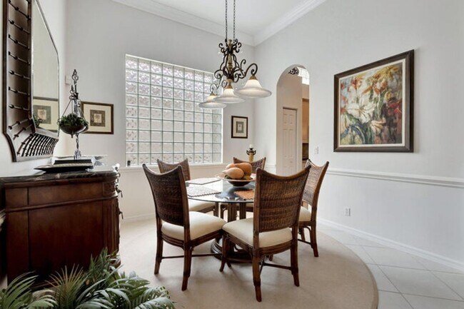 Foto del edificio - 10732 Grande Blvd