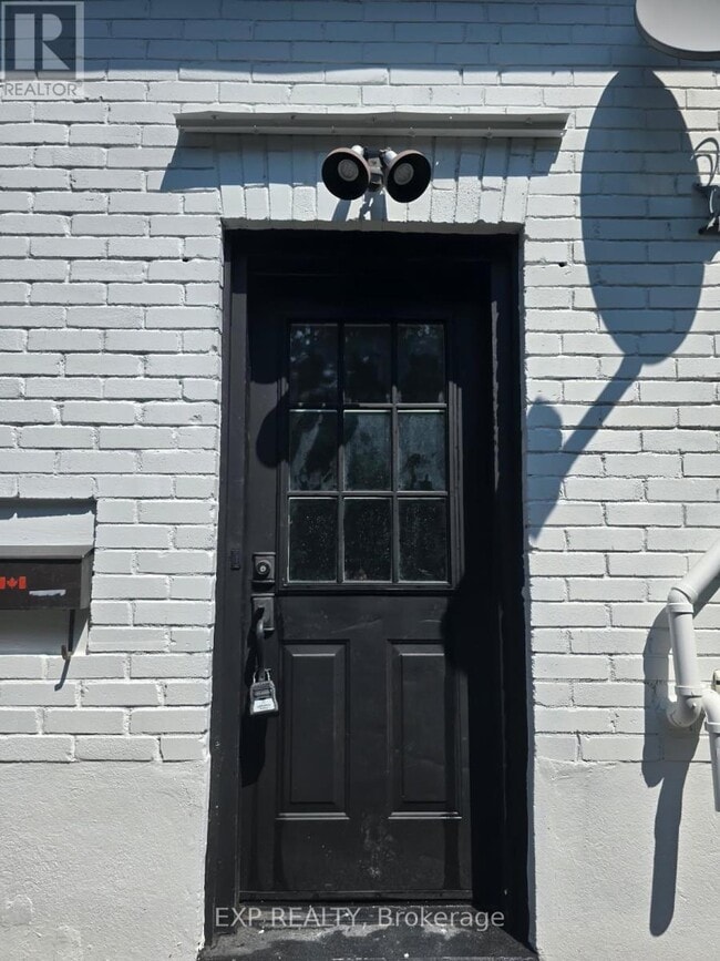 Building Photo - 855 Grierson St