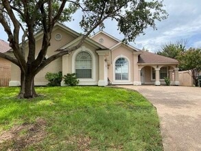 Building Photo - 1804 Whitewood Dr