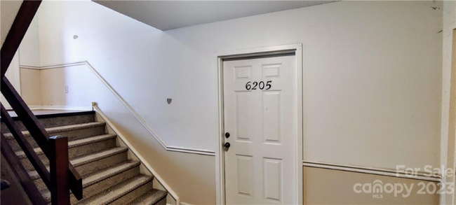 Building Photo - 6205 Rosecroft Dr
