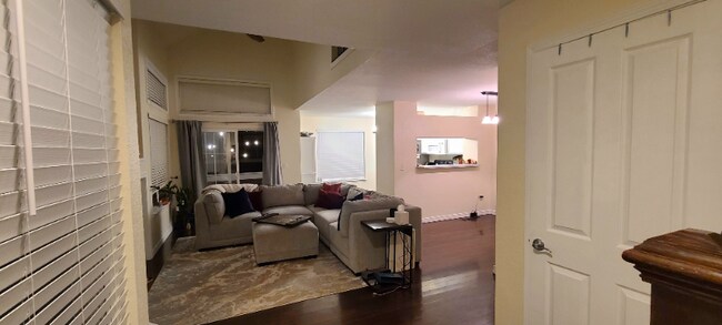Foto del edificio - 13291 Holly St