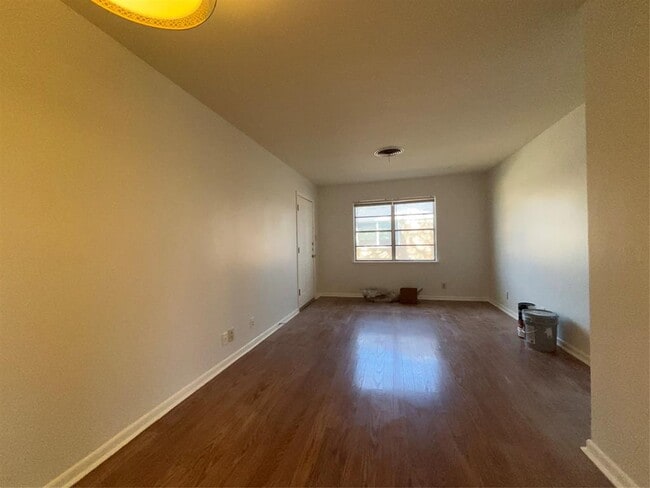 Building Photo - 4707 Bull Creek Rd