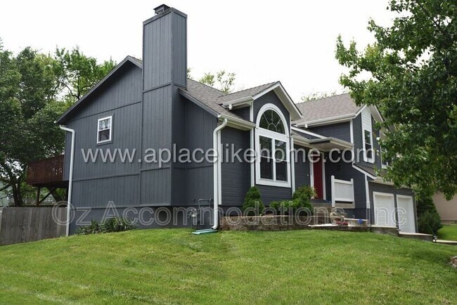 Building Photo - 6303 W 155th Pl