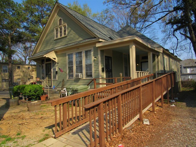 Building Photo - 1506 Monroe Ave