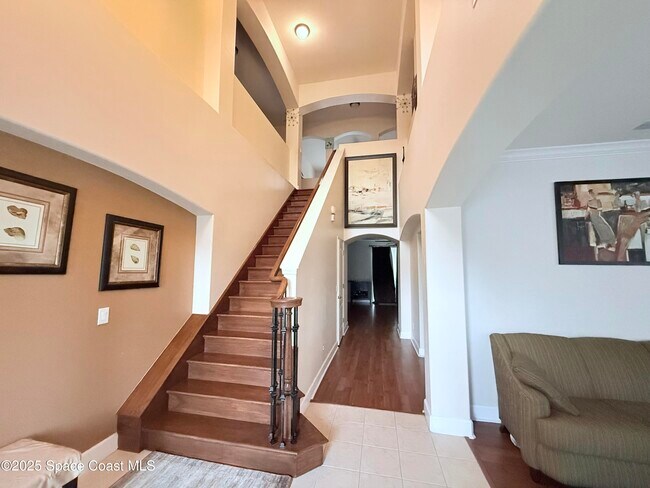 Building Photo - 1185 Talon Way