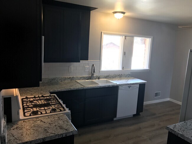 Foto del edificio - 3825 N 97th Pl