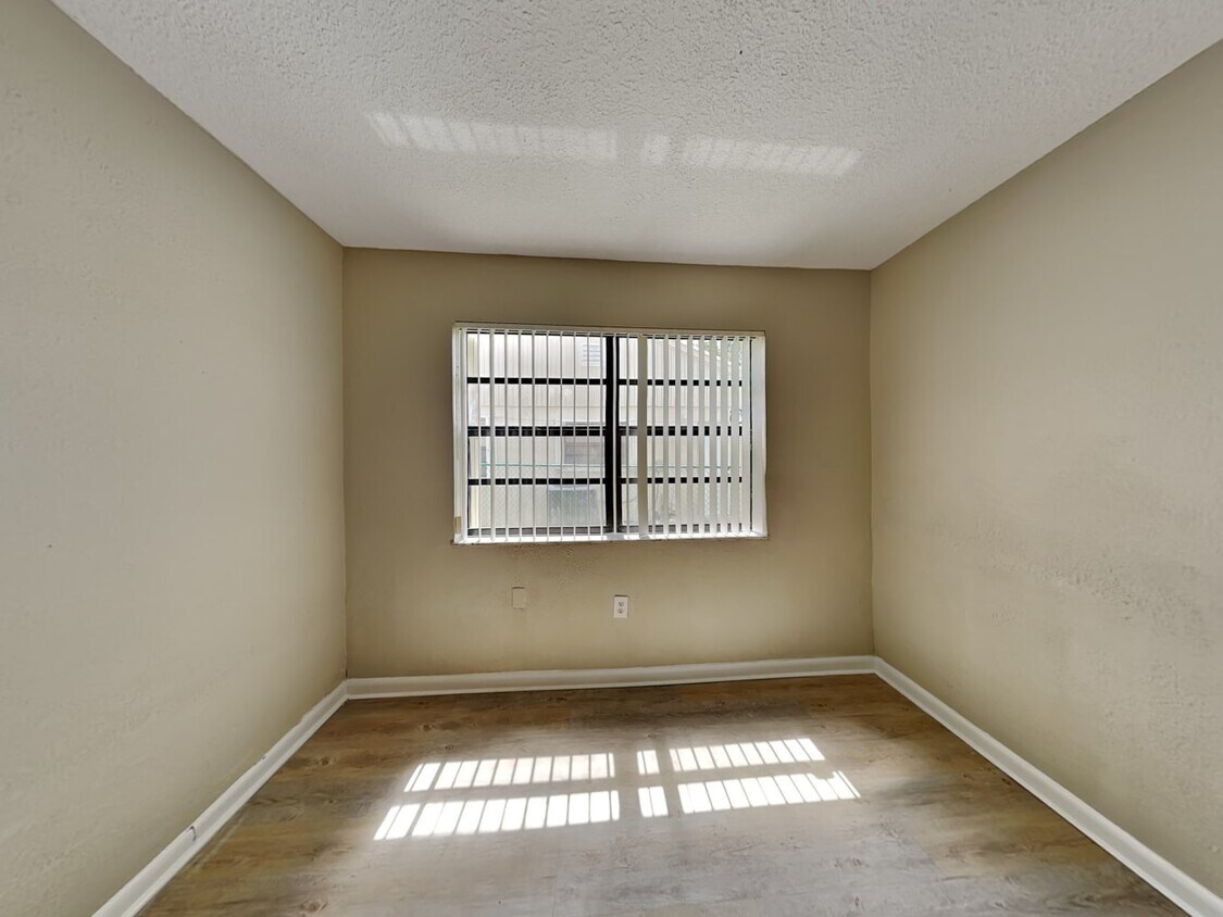 Primary Photo - 15026 SW 13th Pl