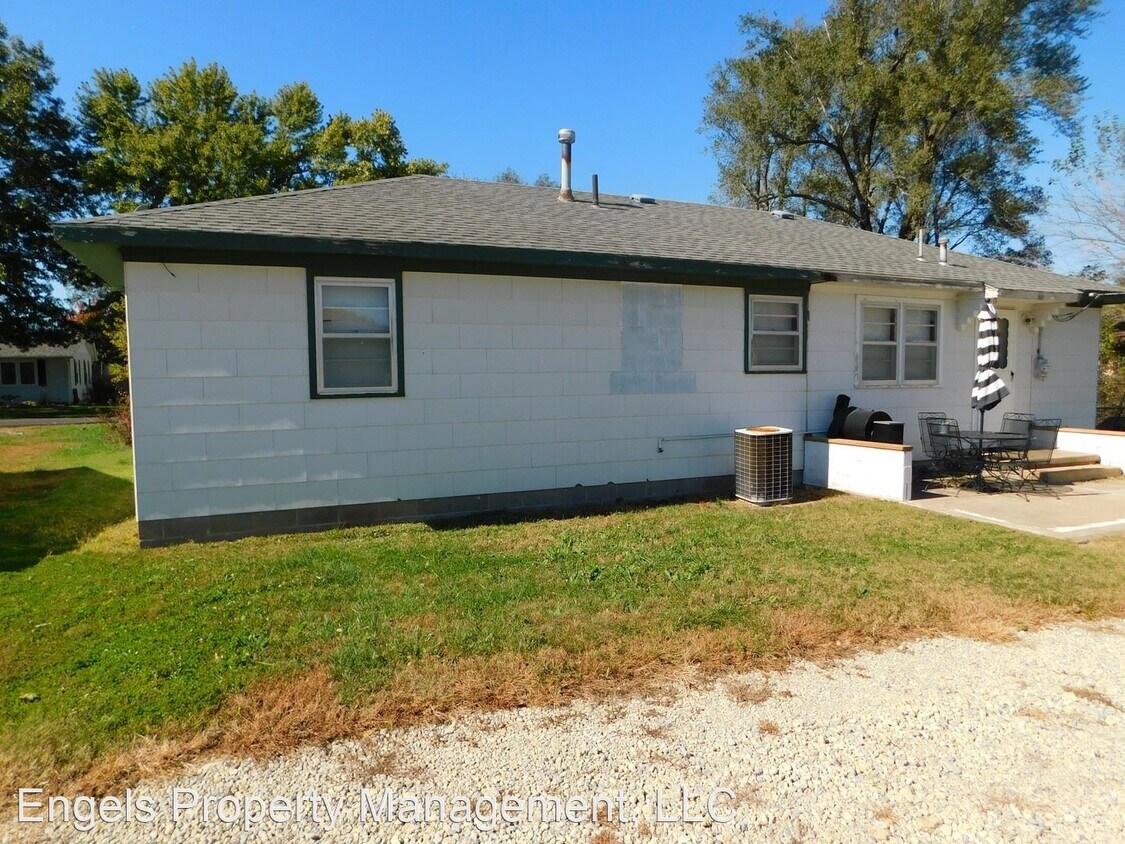 2 br, 1 bath House 130 N Ohio House Rental in Benton, KS