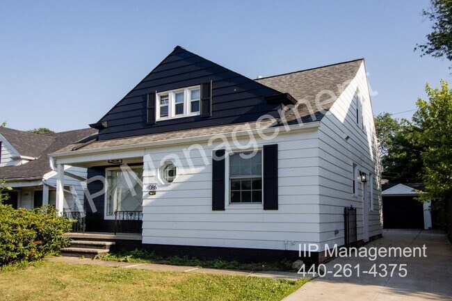 Building Photo - 4086 Hinsdale Rd