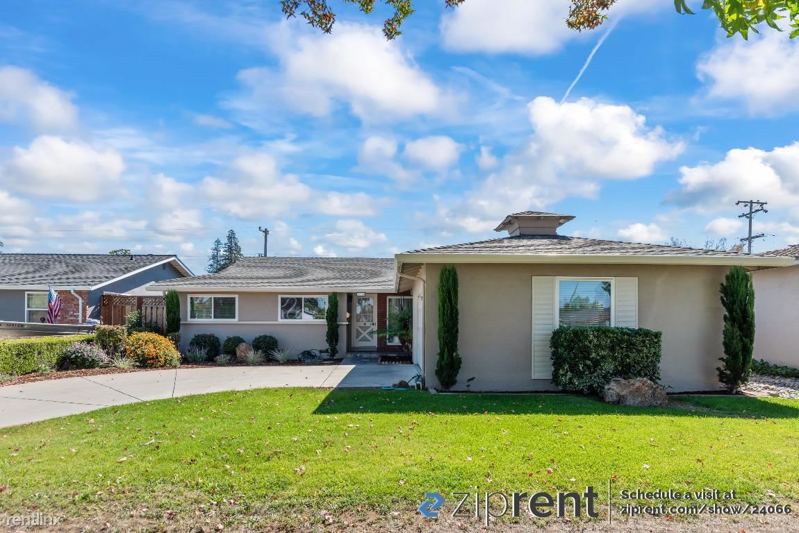 Primary Photo - 4 br, 2 bath House - 1576 Hillsdale Avenue...
