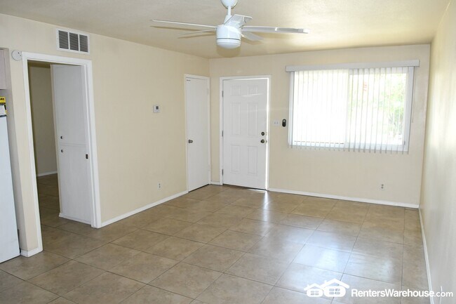 Foto del edificio - 6721 E McDowell Rd