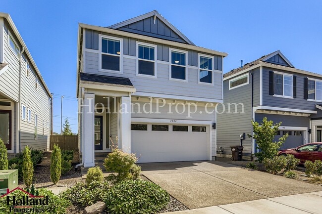 Foto del edificio - Spacious 3-Bedroom Home Near Parks & Trail...