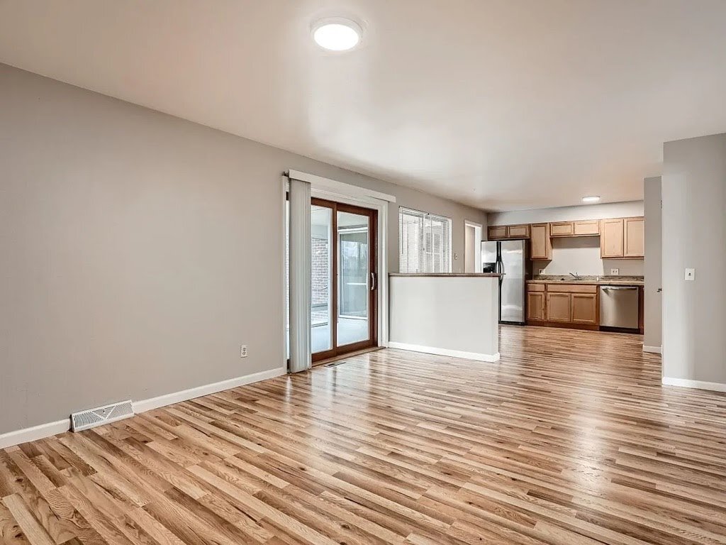 Building Photo - 1407 Merlin Blf St