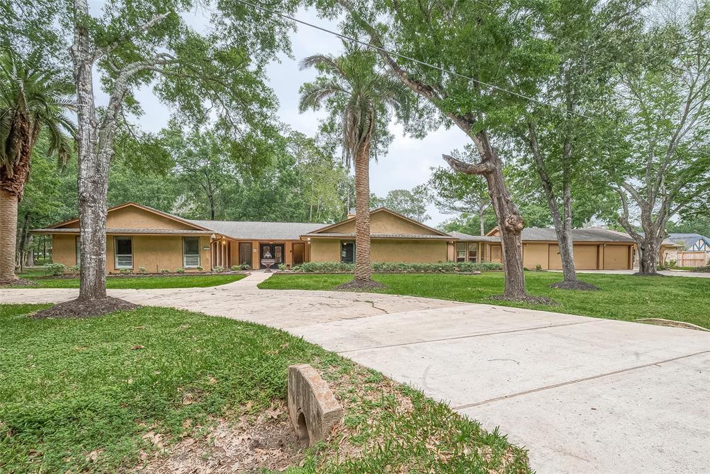 Primary Photo - 12425 Pine Oak Dr