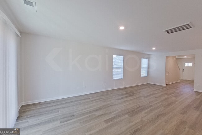Building Photo - 113 Overstreet Way