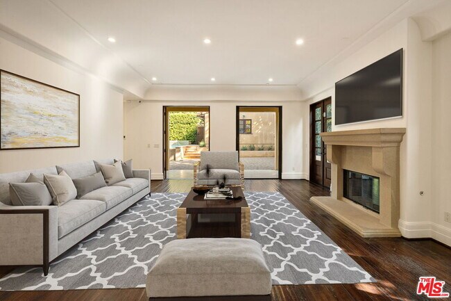 Foto del edificio - 823 Yale St