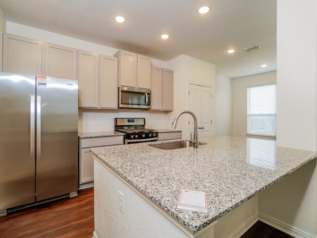 Foto del edificio - 2713 Brogan Crk