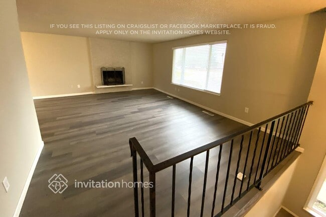 Building Photo - 1002 151st St E