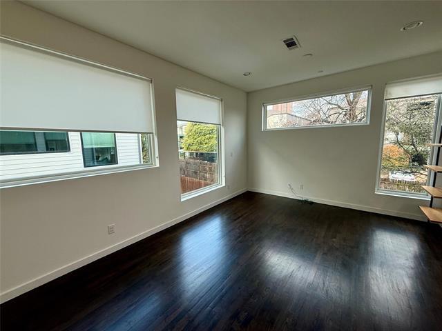 Foto del edificio - 4211 Delano Pl