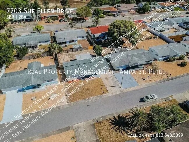 Foto del edificio - 7703 Sue Ellen Dr