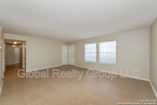 Foto del edificio - 6602 Crown Ridge
